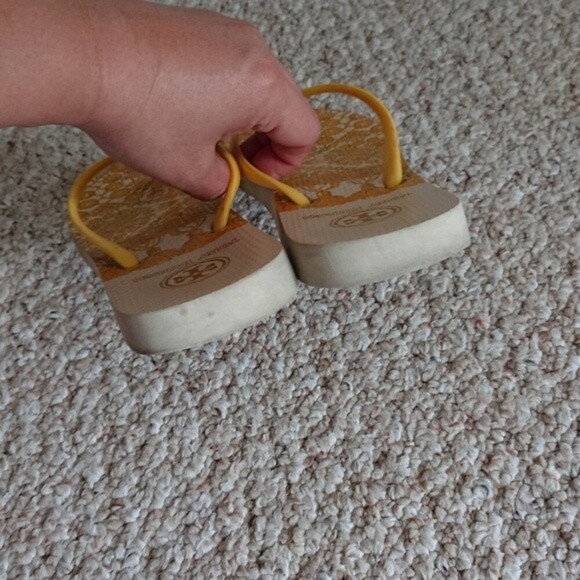 Tory Burch yellow tassels patterns Flip Flops size 7 - Picture 8 of 11